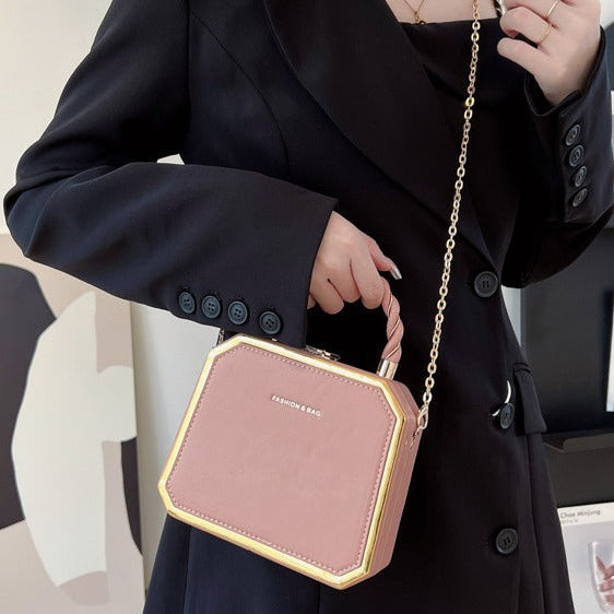 Fashionable small square bag stylish simple and exquisite chain crossbody bag